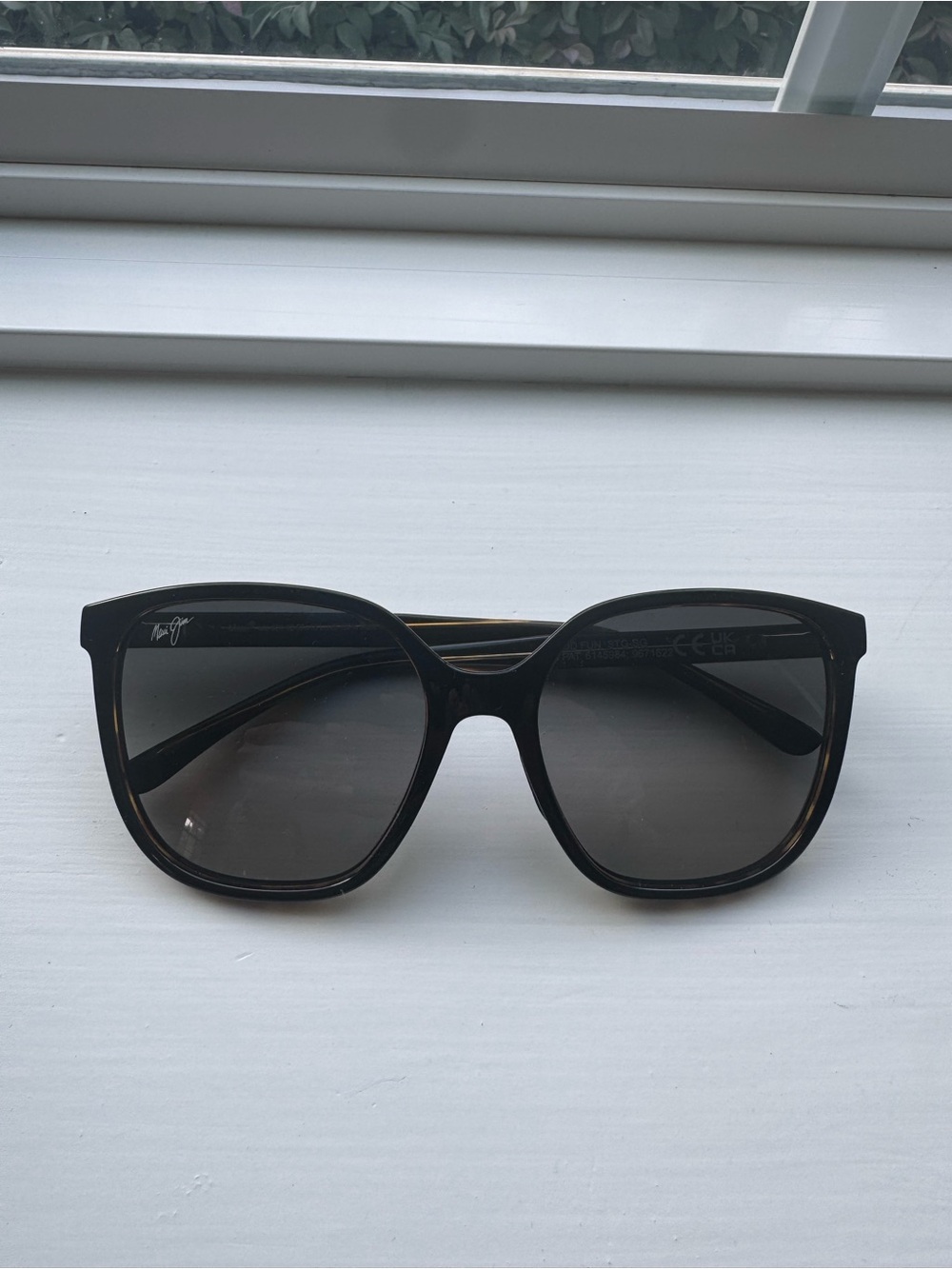Maui Jim dark brown Tortoise Oversized Cat-Eye Sunglasses (never worn!)